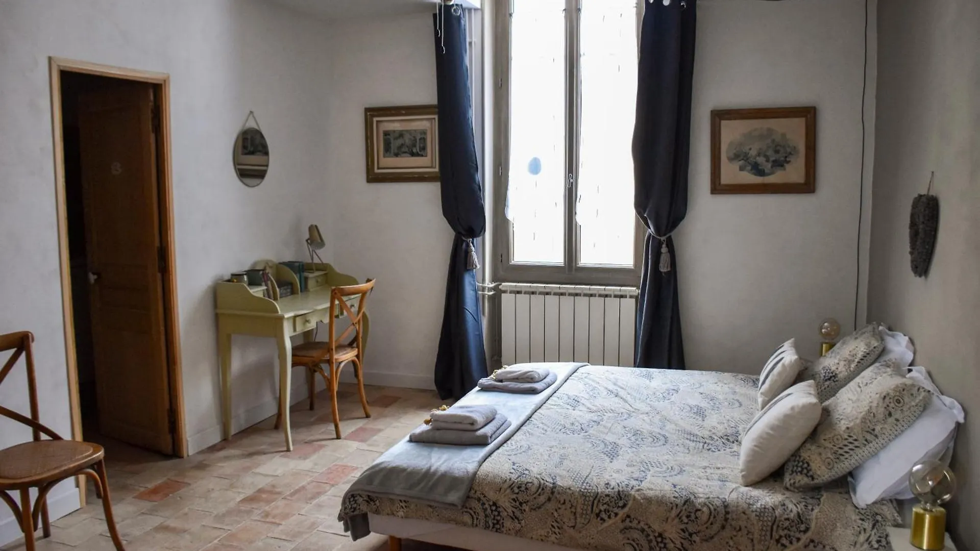 Appartement Mas De Silvacane La Roque-d'Antheron Apartment